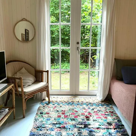 Semesterbostad Classic Summer House 500 Meters From The Gilleleje
